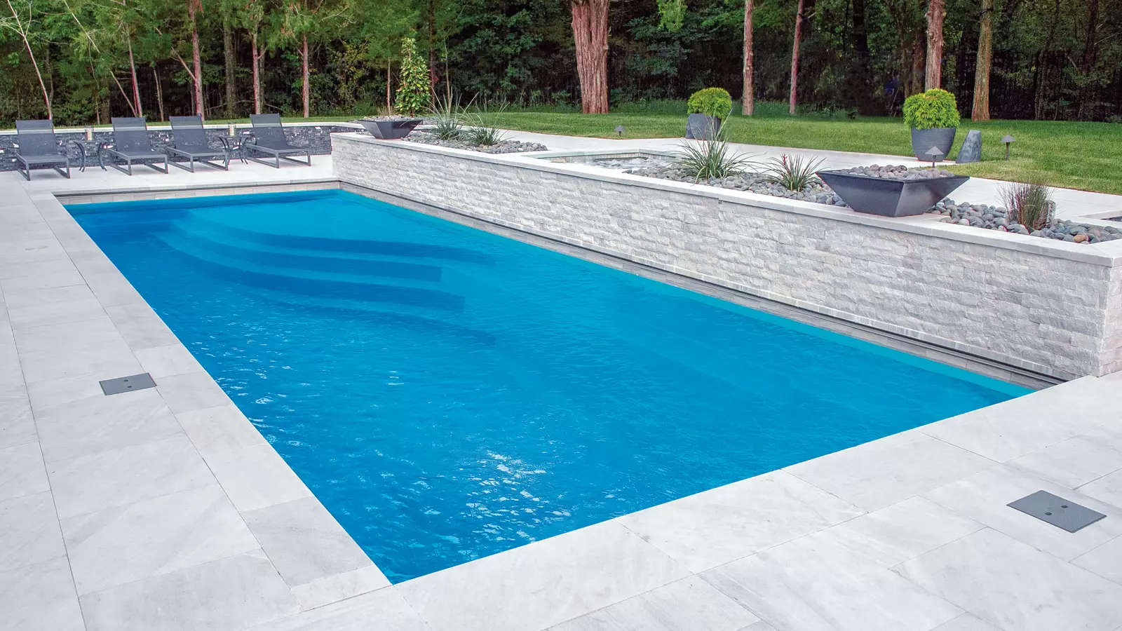 Pools123.com - Explore The Wave, The Latest Model Fiberglass Pool