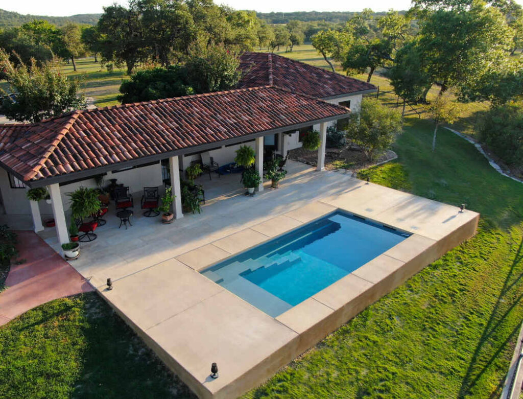 precision-fiberglass-pool-texas